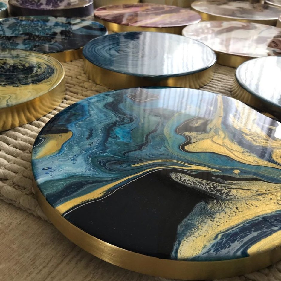 Поднос из эпоксидки