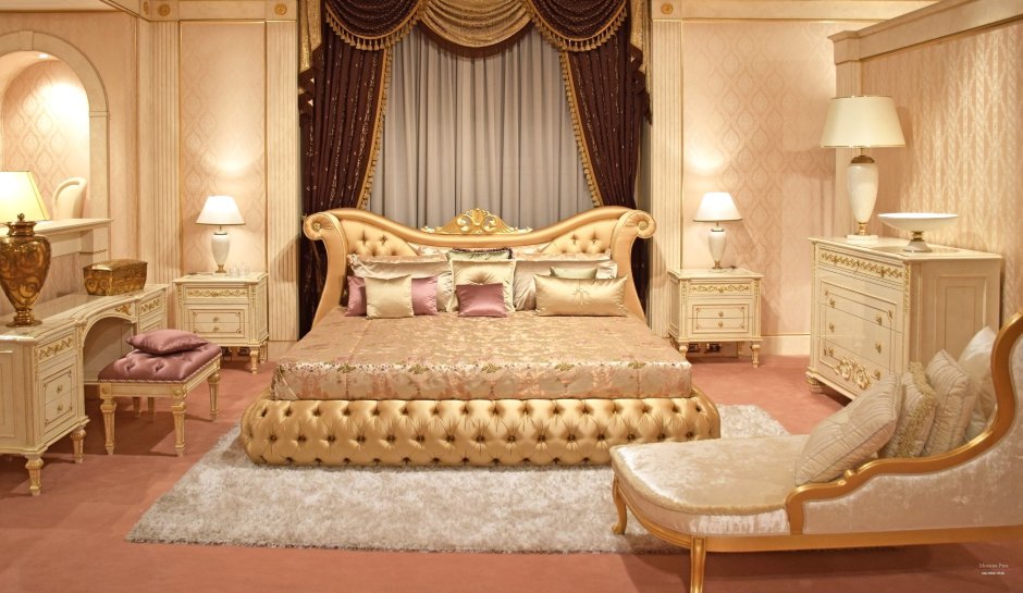 Самые красивые спальные гарнитуры