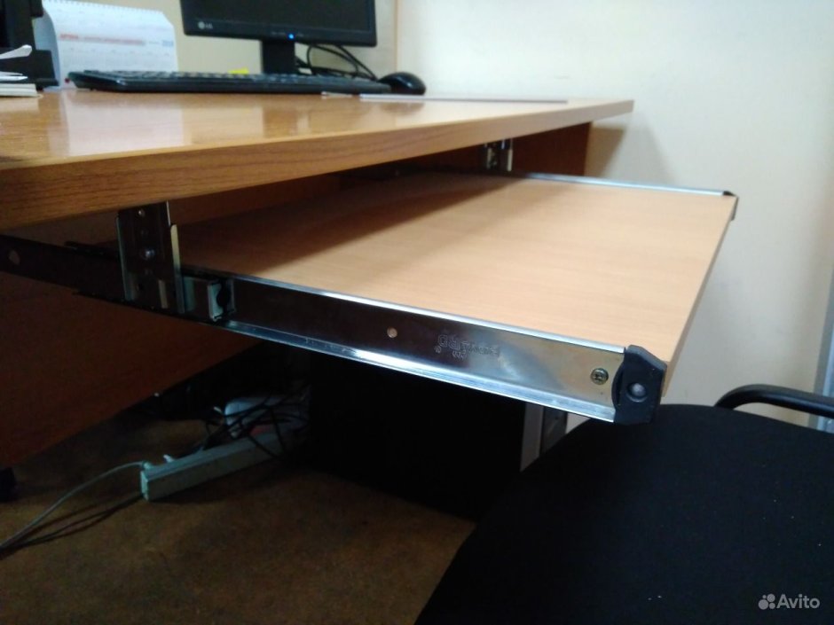 Полка выдвижная под клавиатуру (не подходит для eg1)