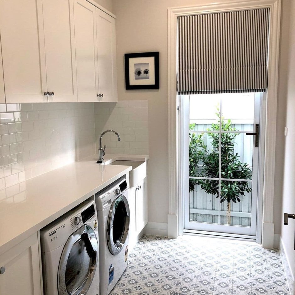 Римская штора на балконную дверь