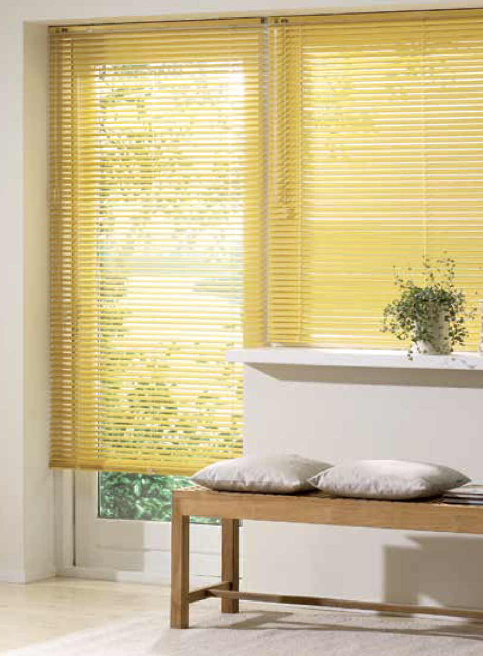 Шторы на окно с балконом