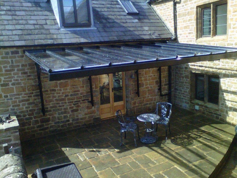 Тени в ортогональной проекции тени здания