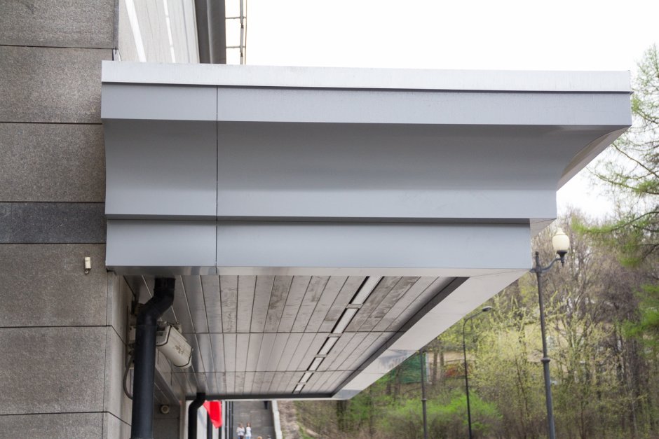 Входная группа в подвальное помещение