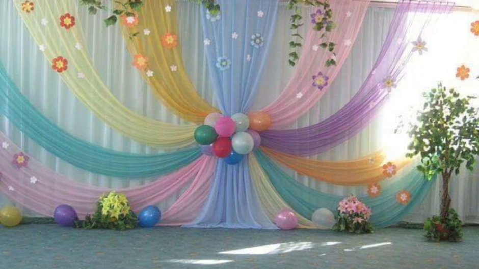 Украшение музыкального зала к новому году