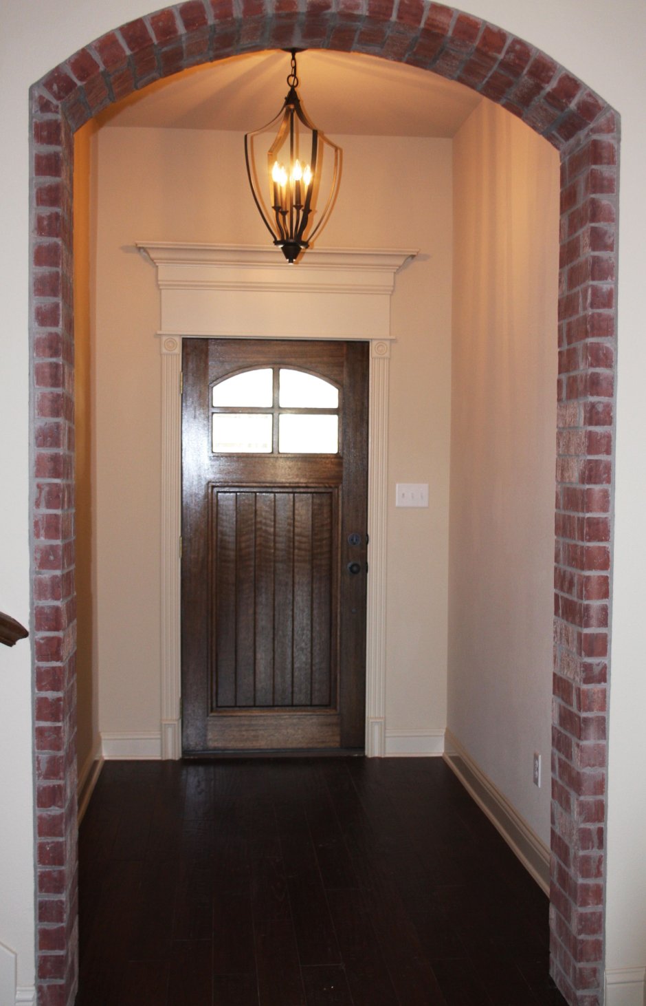 Дверной проем из кирпича