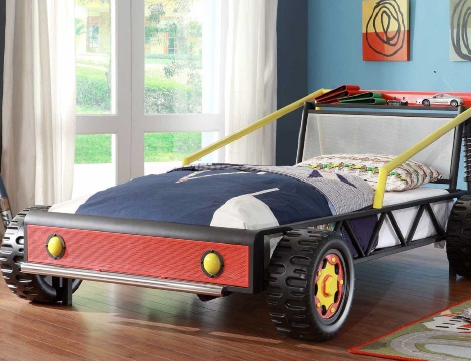 Кровать в форме машины