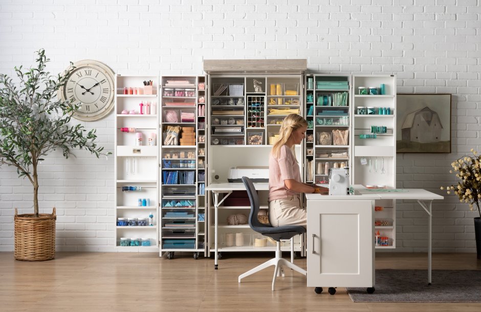 Шкафчик для швейных принадлежностей