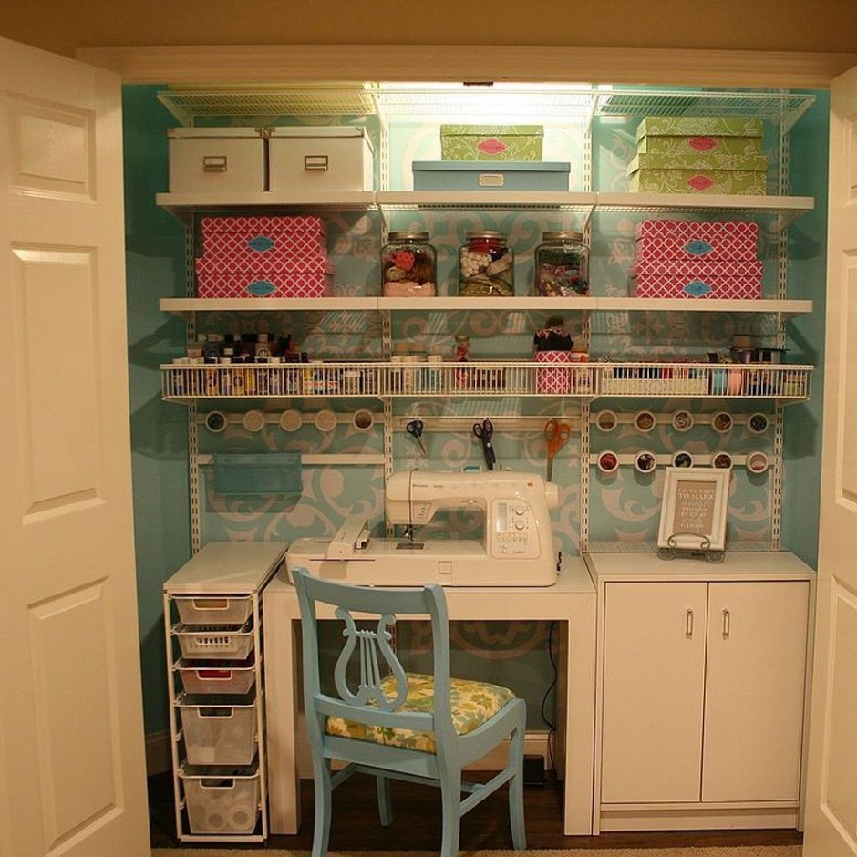 Встроенные шкафы для рукодельницы