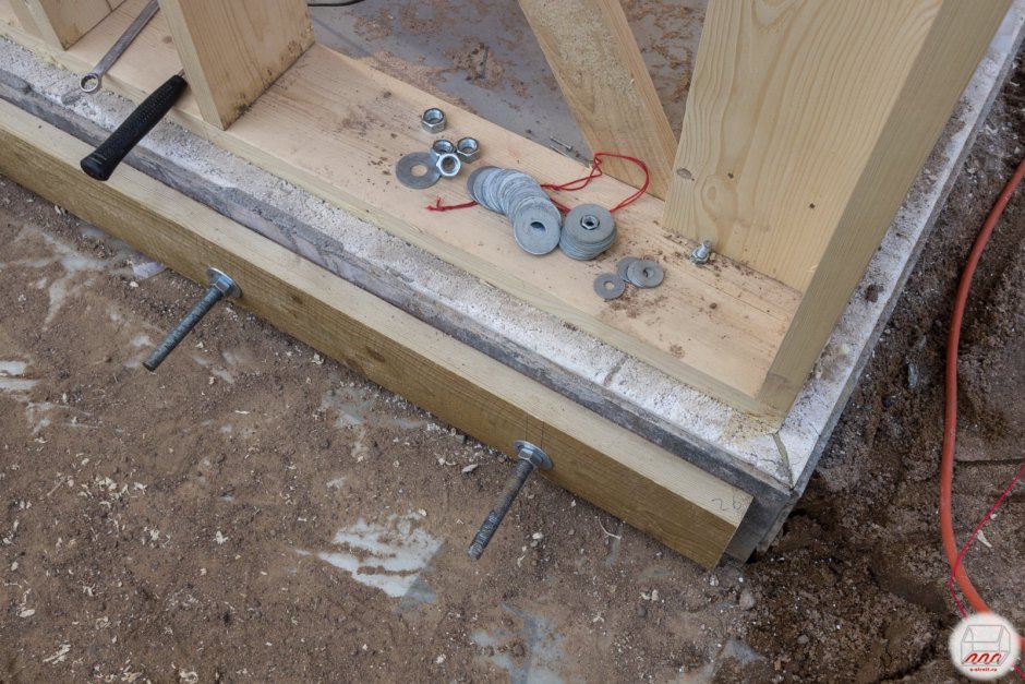 Деревянный каркас для перегородки