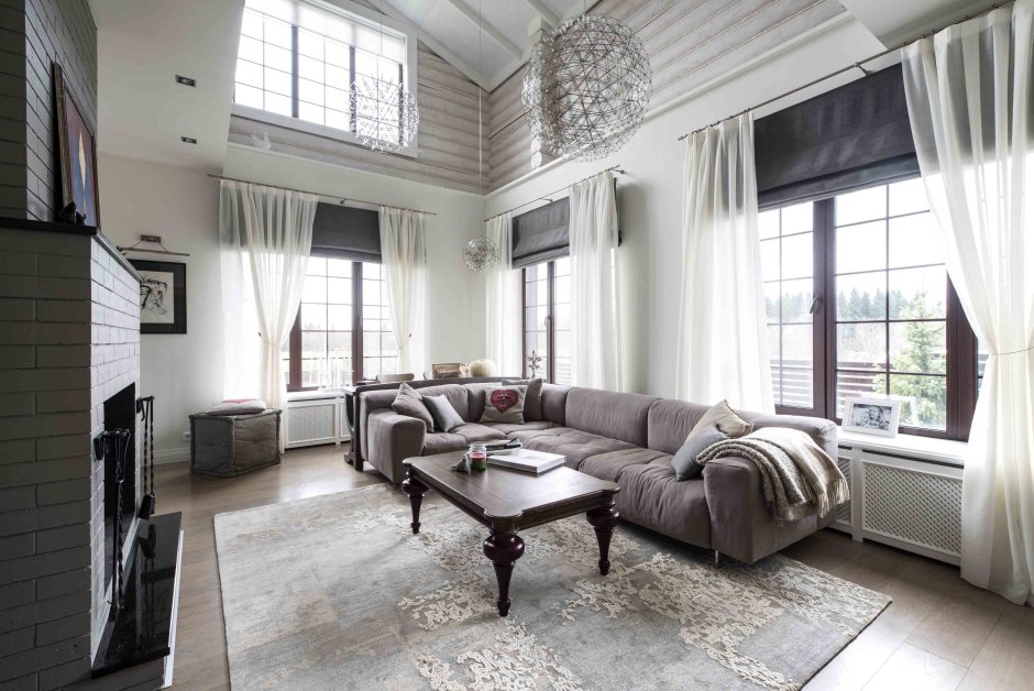 Шторы в интерьере со вторым светом