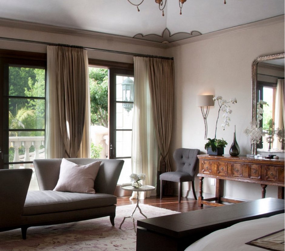 Занавески на пол окна в гостиную