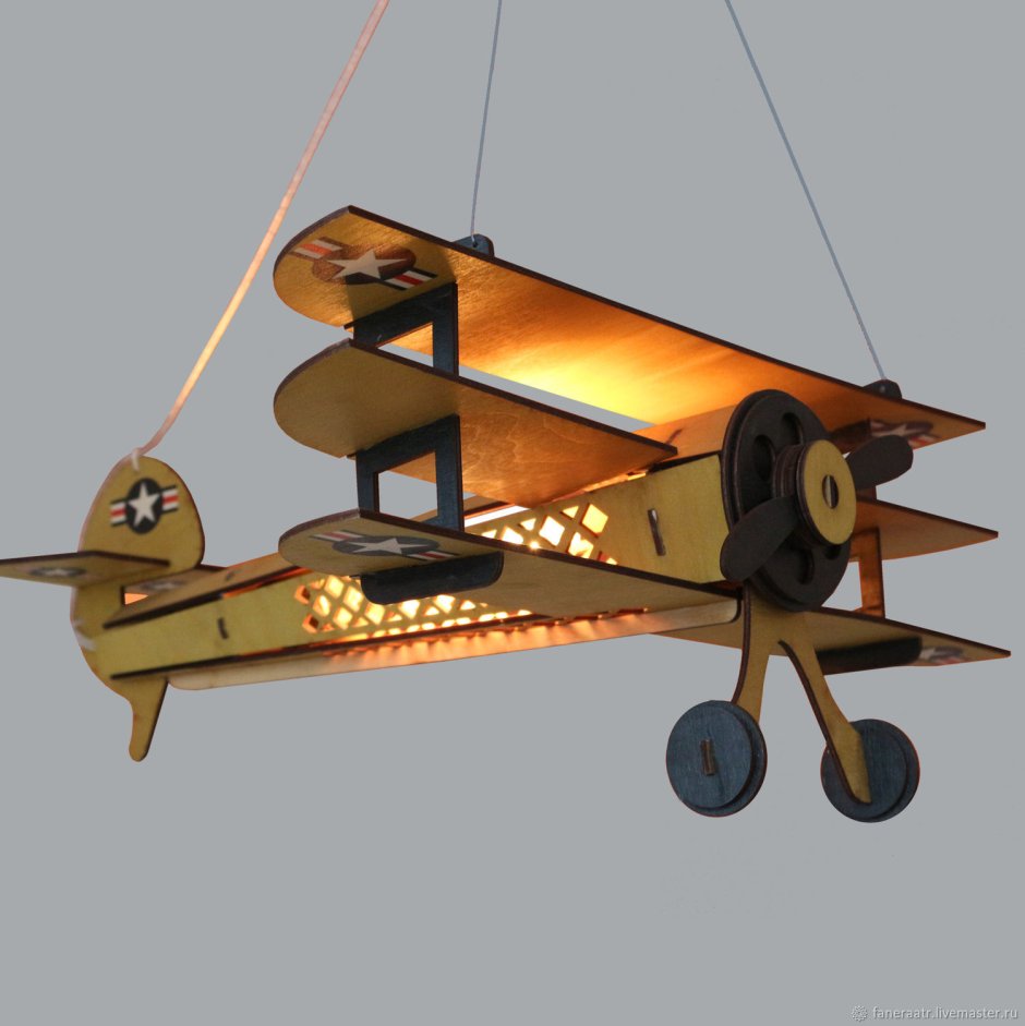 Люстра самолет деревянная