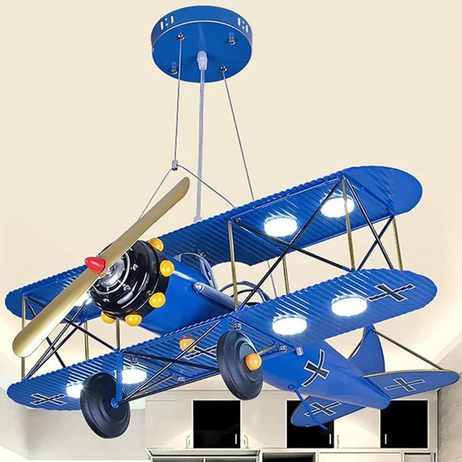 Самолет на стене в детской