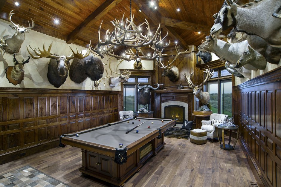 Комната с охотничьими трофеями