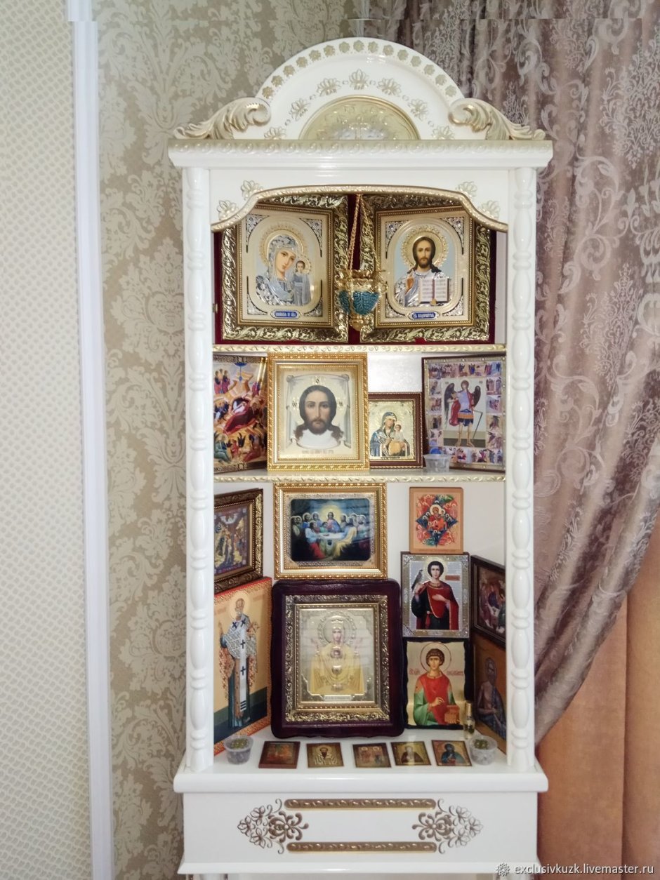 Домашний иконостас красный угол