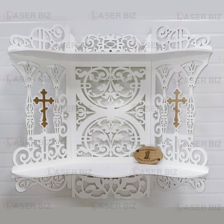 Полка угловая резная