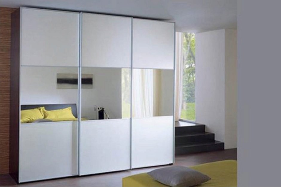 Двери купе лакобель белый и зеркало