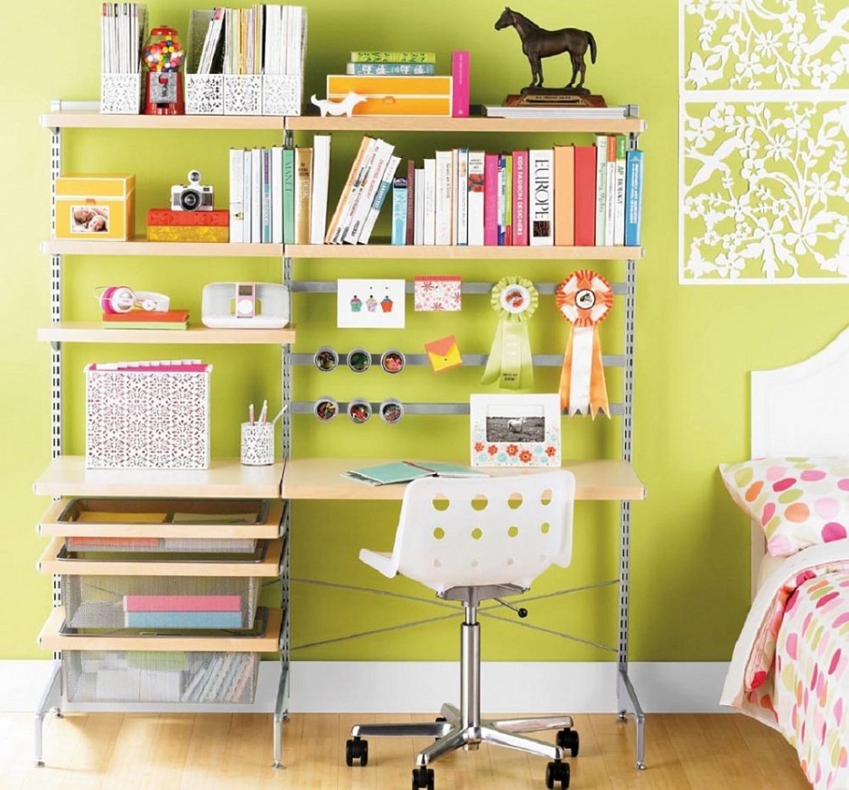 Стеллаж в комнату школьника