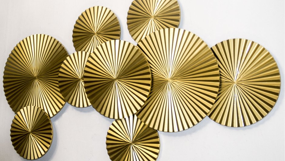 Металлический декор