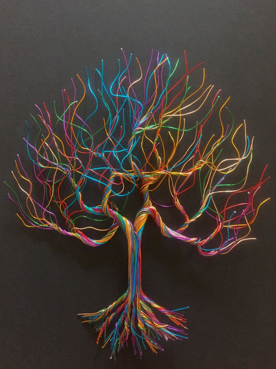 Открытые провода в интерьере