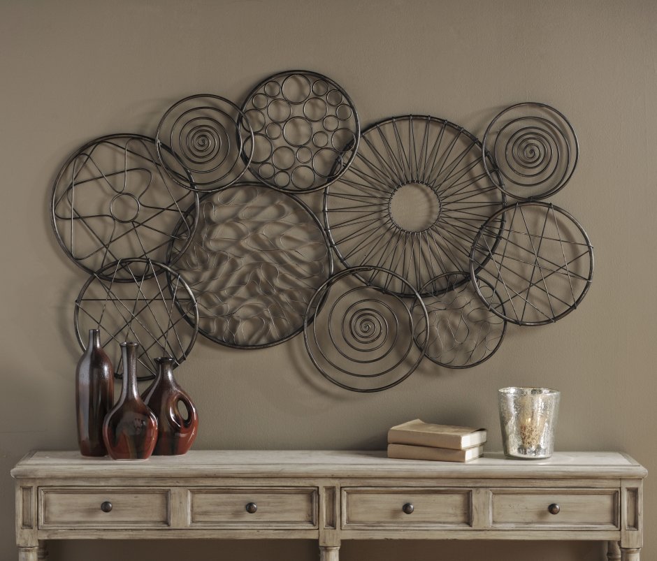 Настенный декор из проволоки