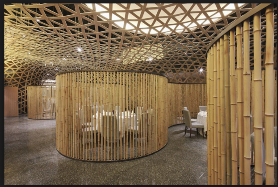 Отделка потолка деревянными рейками