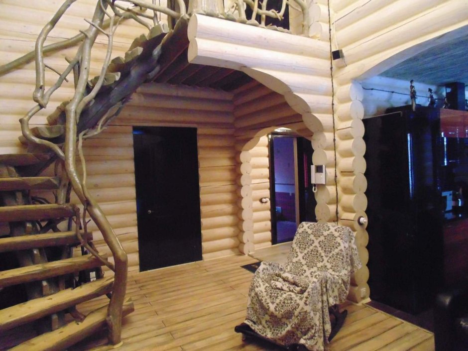 Арка в бревенчатом доме