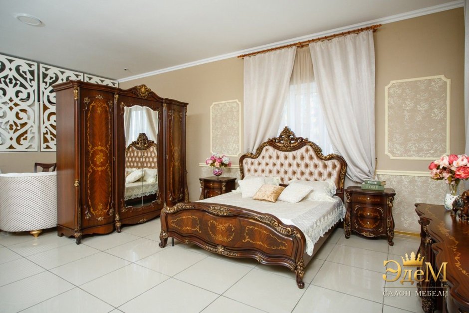 Классический интерьер спальни