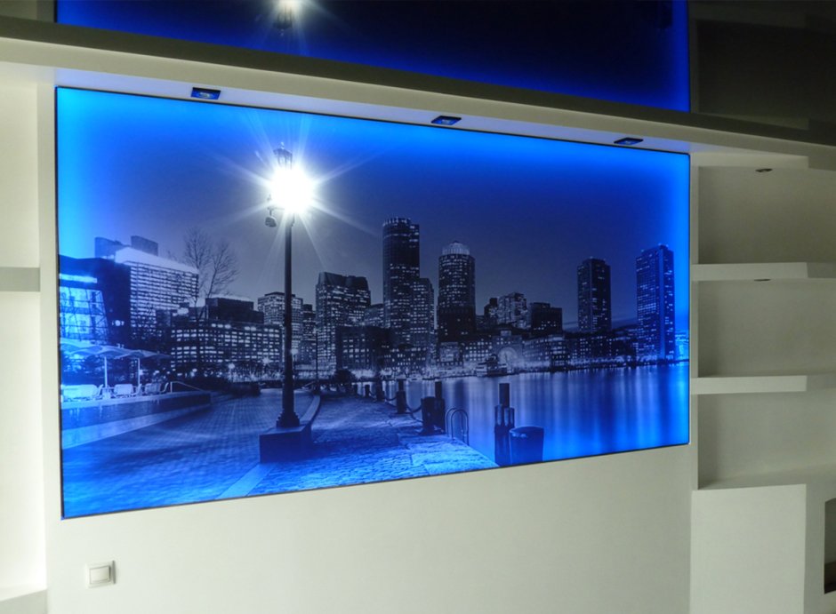 Стеклянное панно на стену с подсветкой