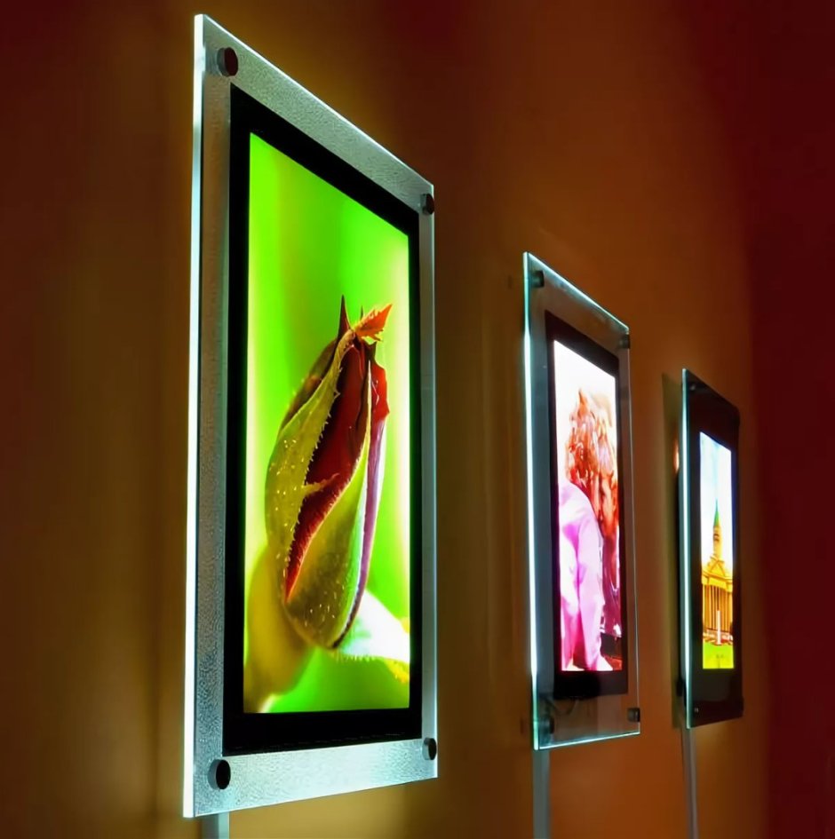 Стеклянное панно на стену с подсветкой