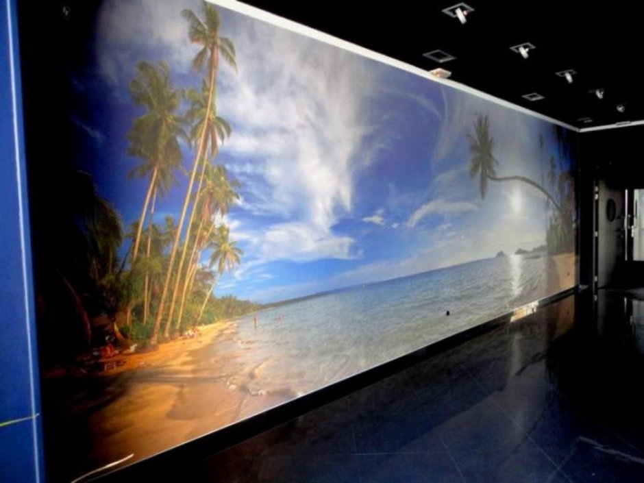 Стеклянное панно на стену