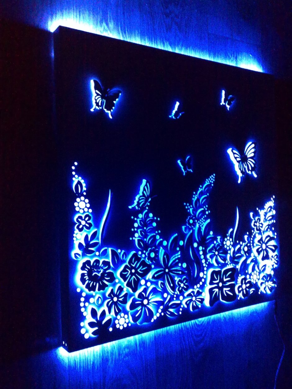 Стеклянное панно с подсветкой