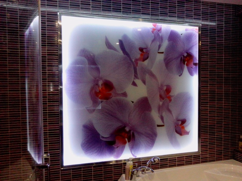 Многослойное панно с подсветкой