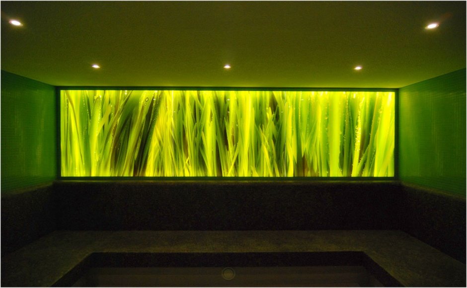 Фигуры с подсветкой на стену