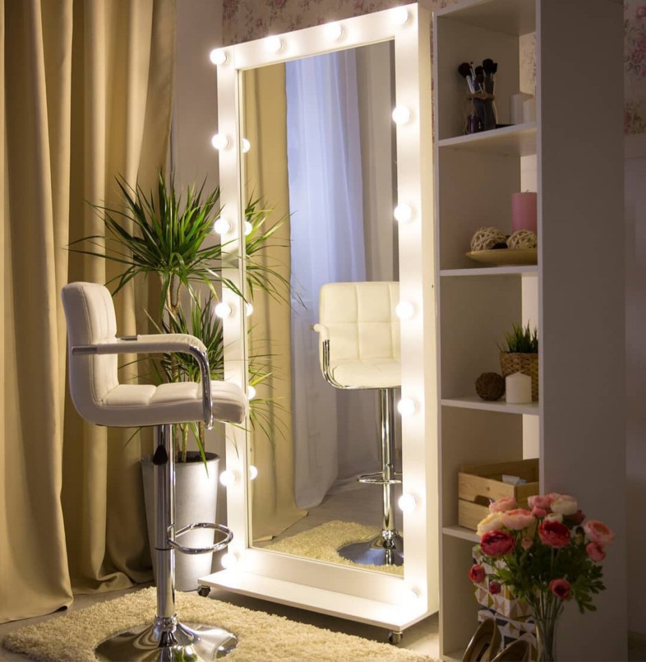 Встроенный туалетный столик