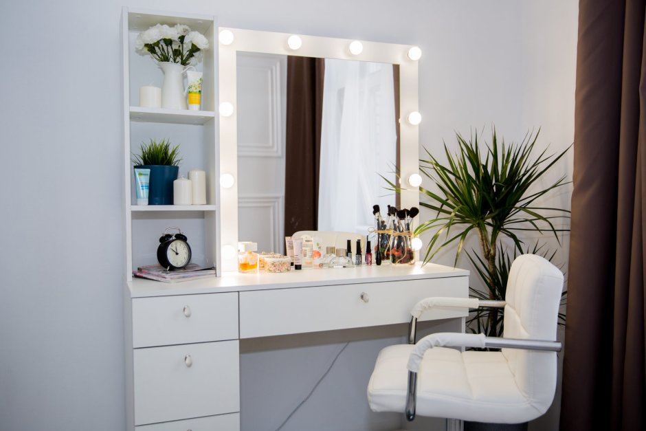 Туалетный столик в интерьере