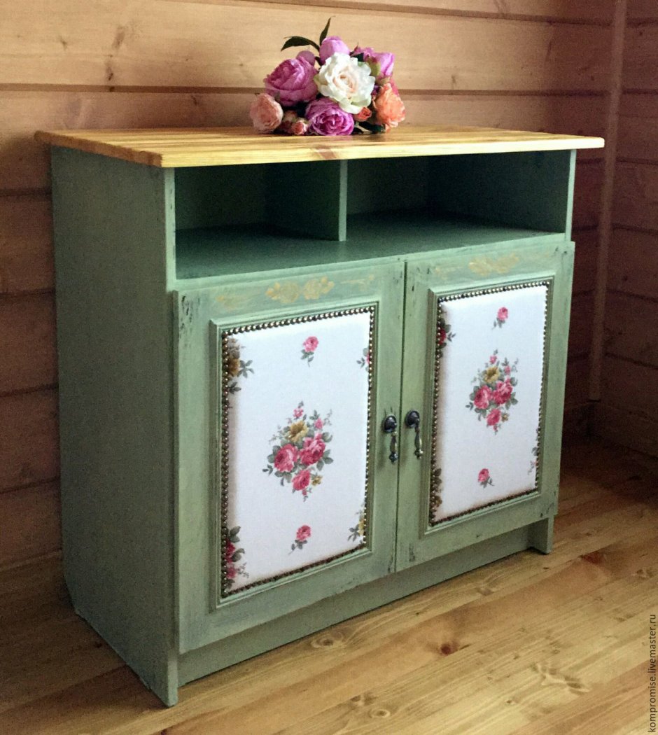 Декорировать старую мебель