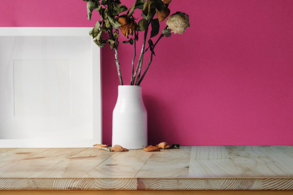 Поверхность стола в квартире HD