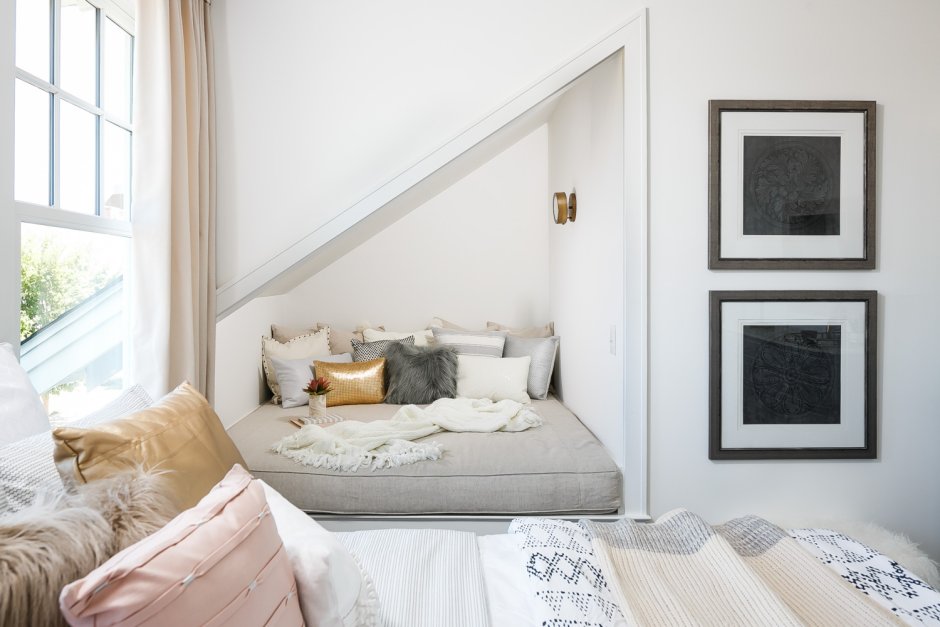 Кровать в нише в однокомнатной квартире