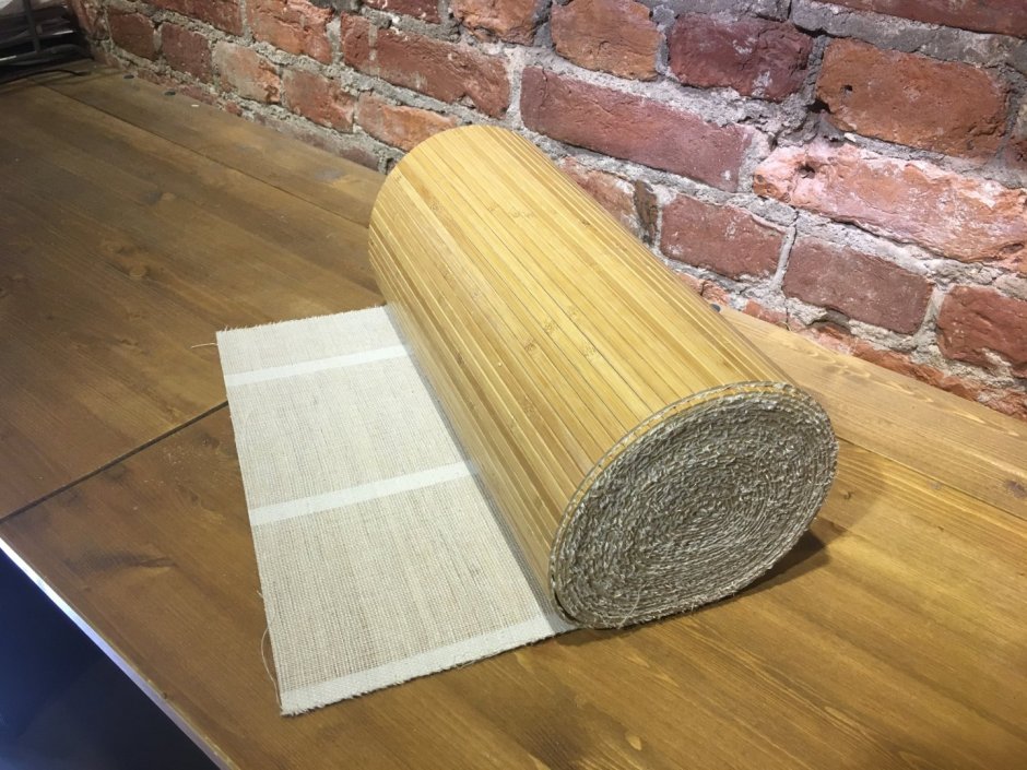 Покрасить бамбуковые обои