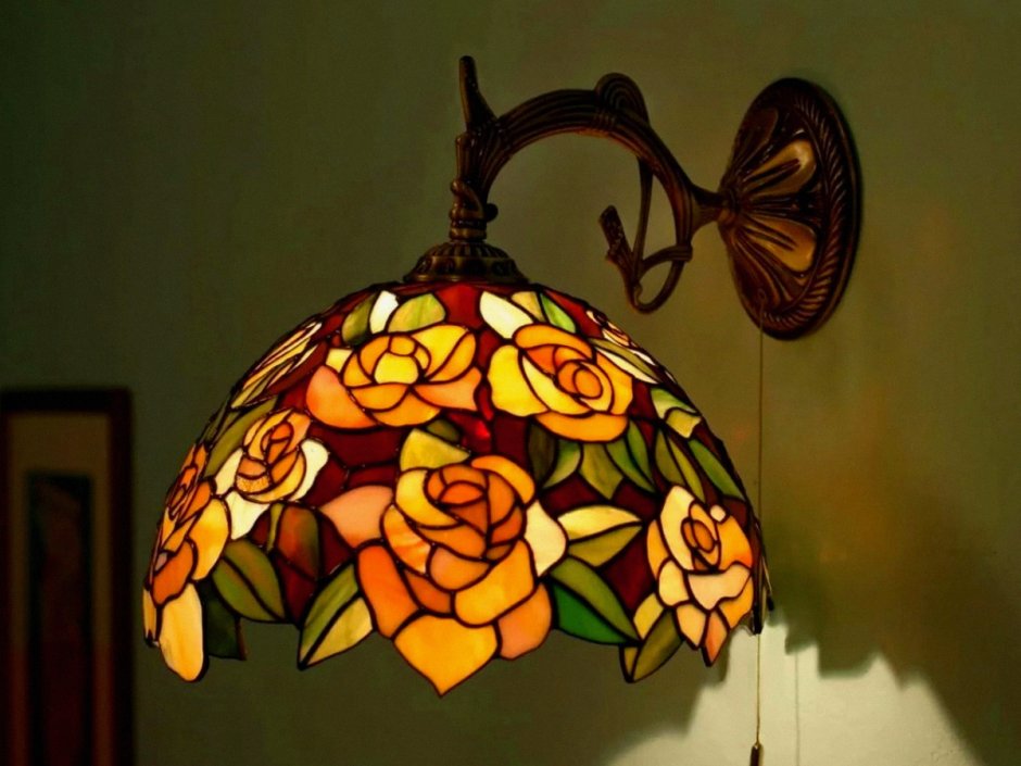 Витражный светильник