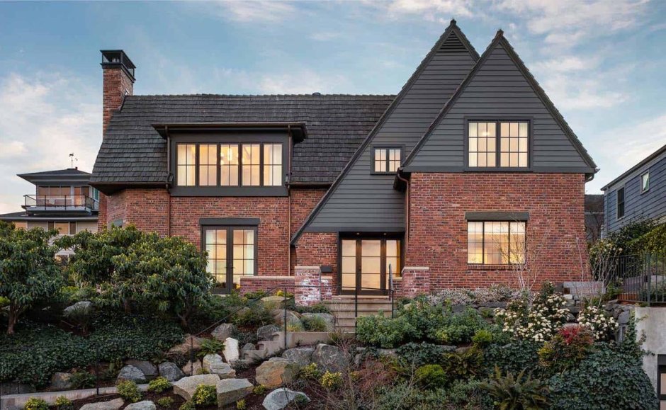 Дом Нео Тюдор