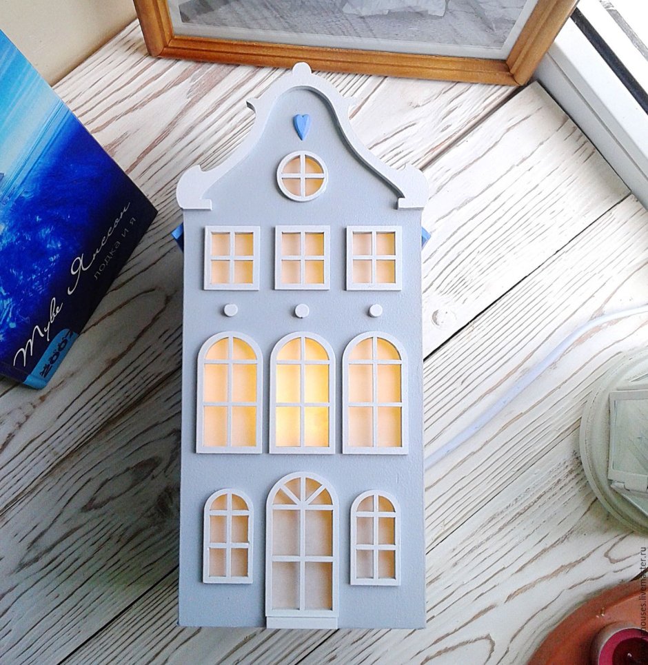 Домик светильник из фанеры