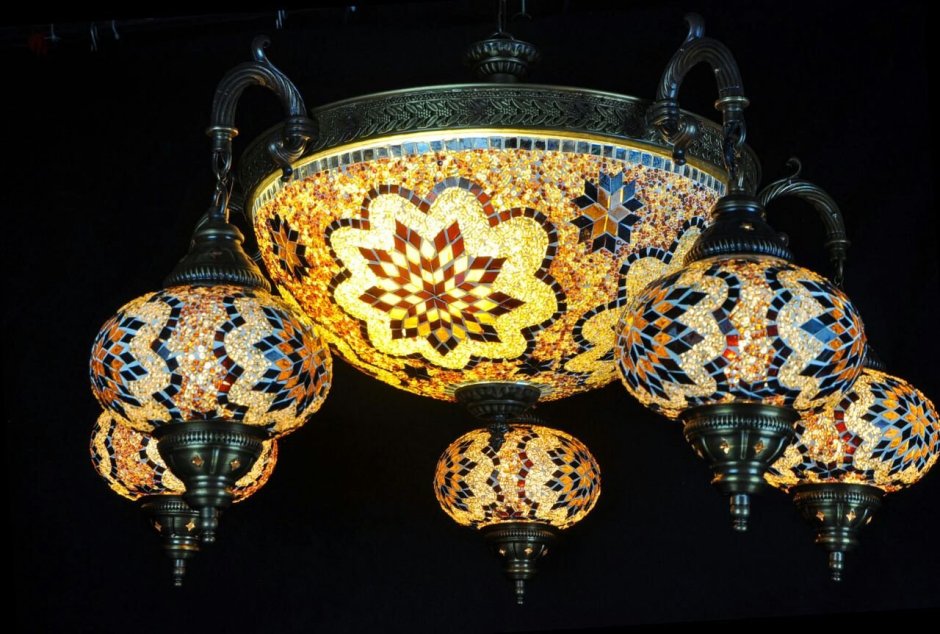 Мозаичная люстра