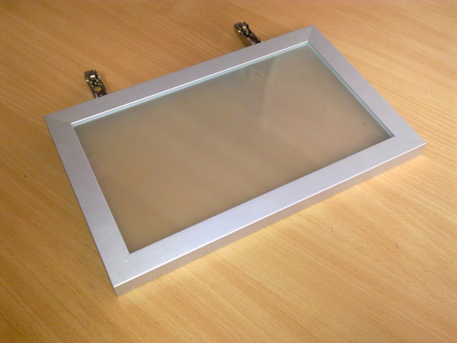 Фасад в алюминиевой рамке