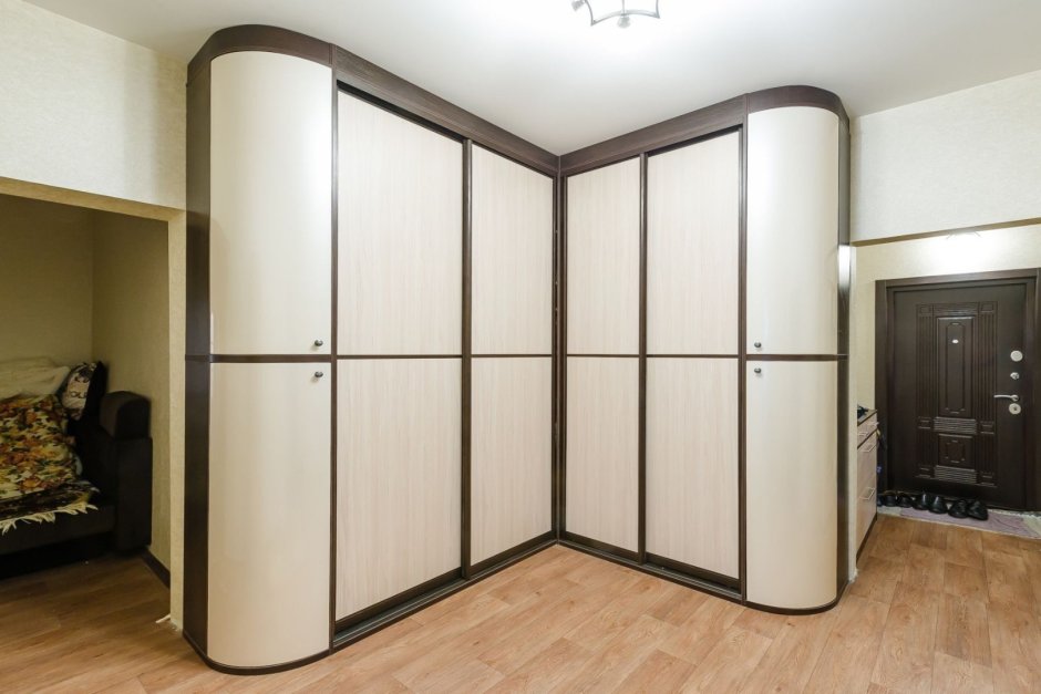 Радиусные шкафы купе аристо