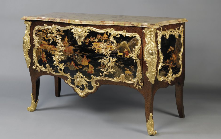 Старинный поставец