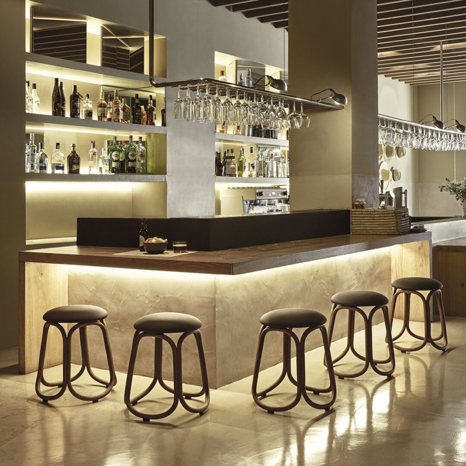 Интерьер барной стойки в кафе