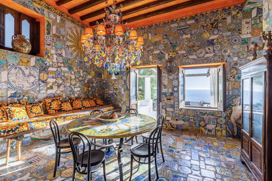 Стромболи вилла Дольче и Габбана