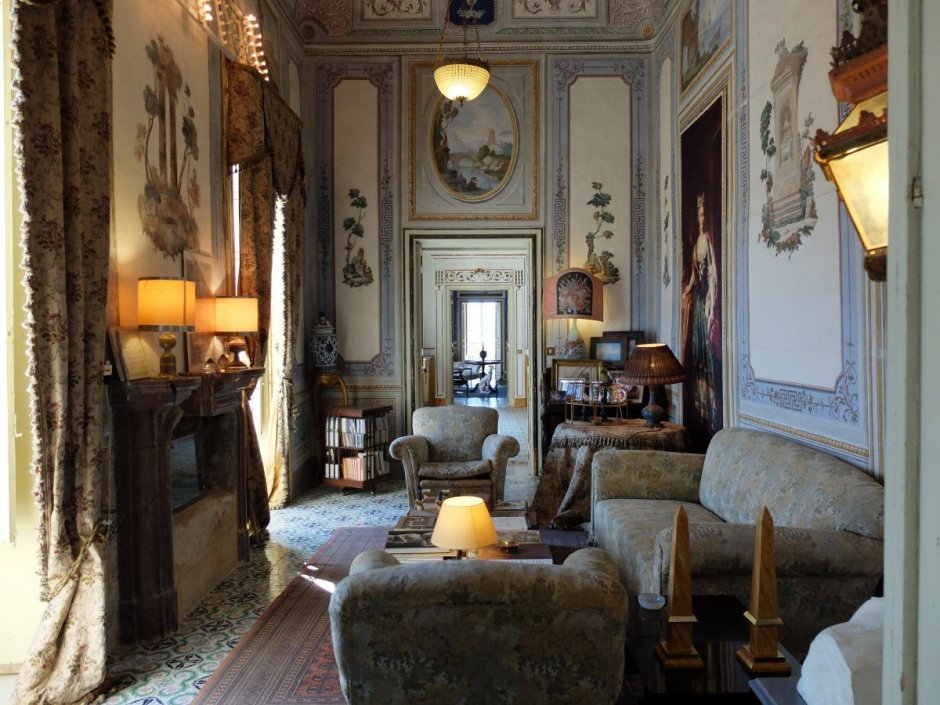 Villa Valguarnera in Sicily снаружи